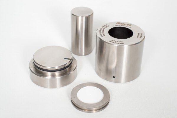 13 mm Evacuable Pellet Die - Image 3